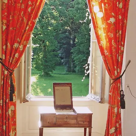 Château De Sédaiges Bed and breakfast Marmanhac